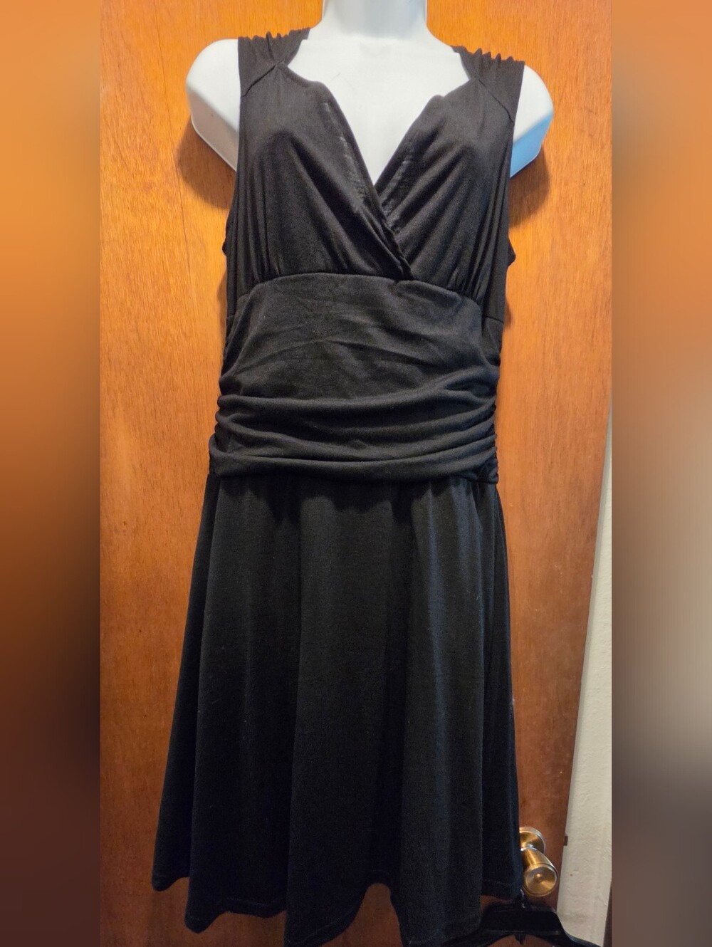 Yummy Tummy Black Sleeveless Shapewear Midi Dress with Surplice Neckline SzM - Picture 3 of 9